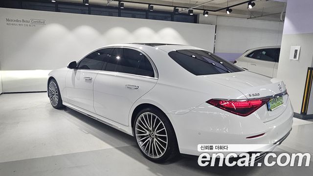 Mercedes-Benz S-Class 2025 — photo 3