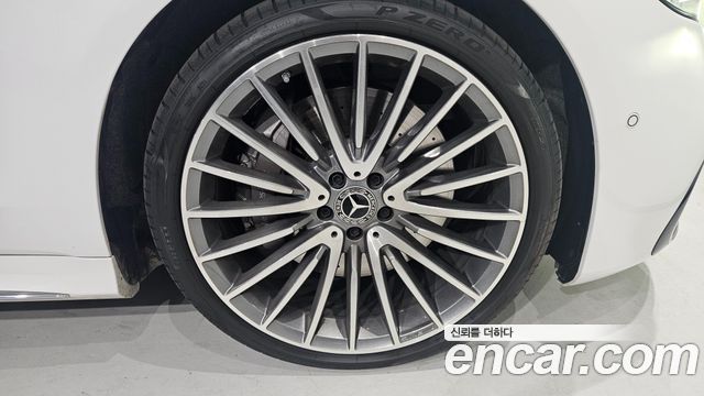Mercedes-Benz S-Class 2025 — photo 5