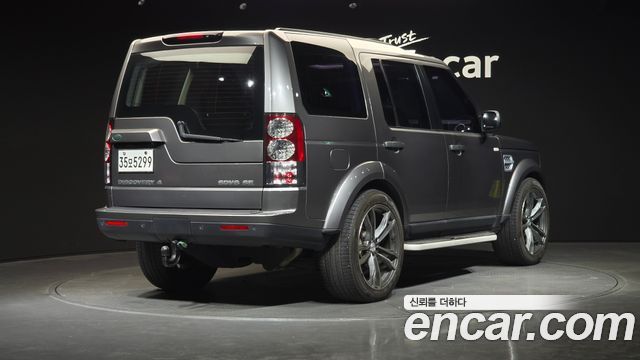 Land Rover Discovery 2011 — photo 2