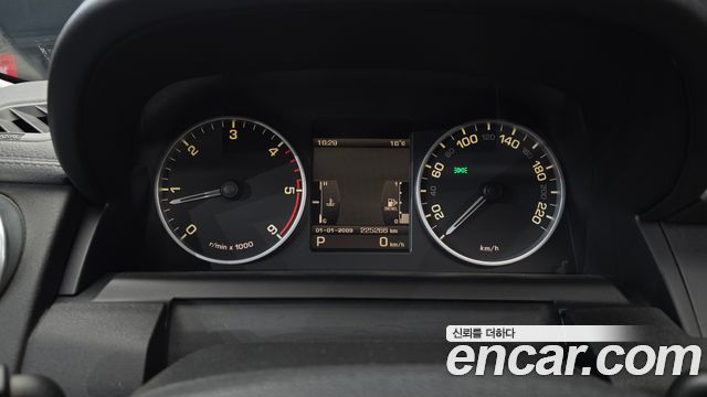 Land Rover Discovery 2011 — photo 8