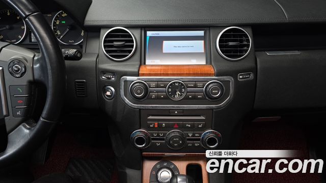 Land Rover Discovery 2011 — photo 14