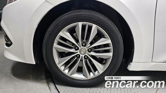 Hyundai Grandeur 2015 — photo 5