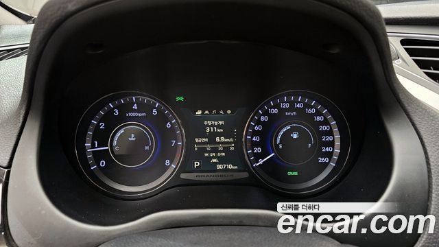 Hyundai Grandeur 2015 — photo 8