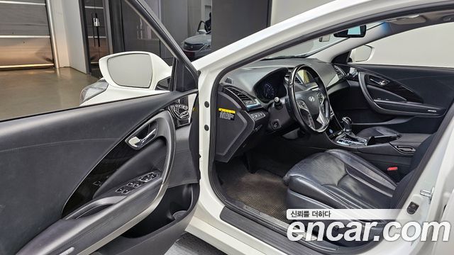 Hyundai Grandeur 2015 — photo 11