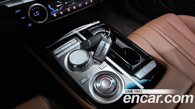 Genesis G80 2023 — photo 9