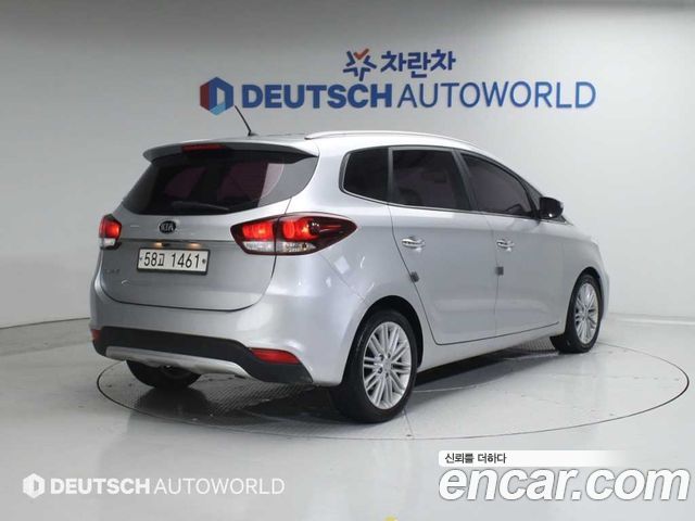 Kia Carens 2017 — photo 2