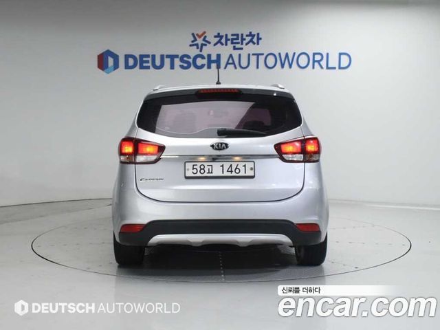 Kia Carens 2017 — photo 4