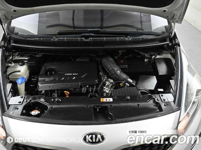 Kia Carens 2017 — photo 6