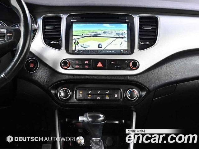Kia Carens 2017 — photo 14
