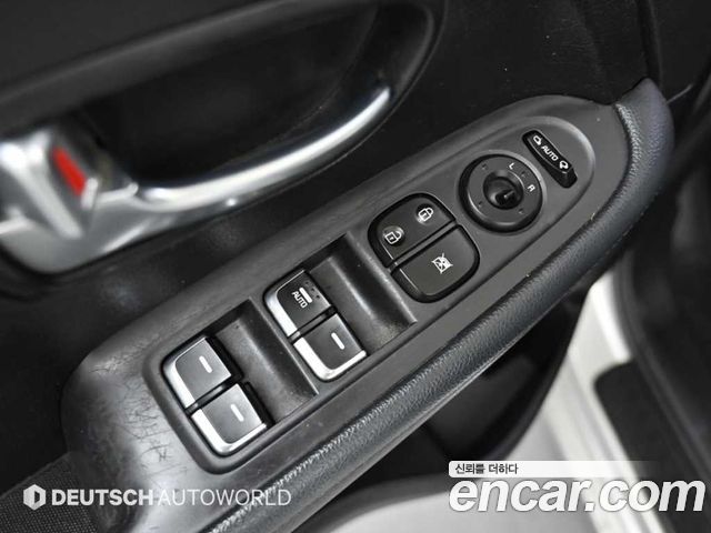 Kia Carens 2017 — photo 15