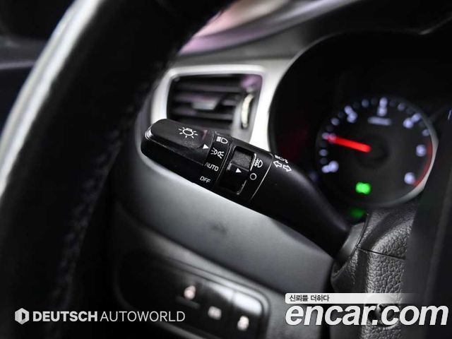 Kia Carens 2017 — photo 17