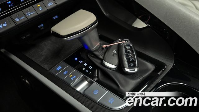 Hyundai AVANTE 2021 — photo 9