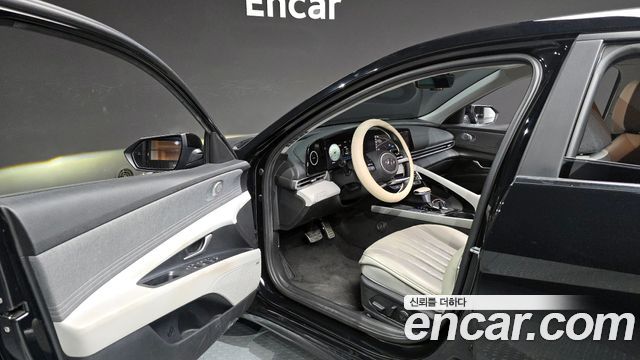 Hyundai AVANTE 2021 — photo 10