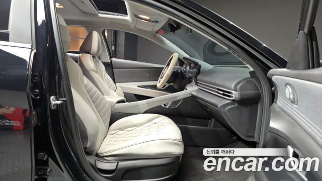 Hyundai AVANTE 2021 — photo 11