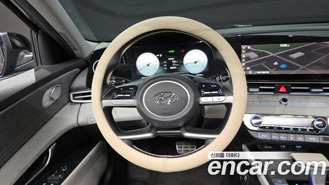 Hyundai AVANTE 2021 — photo 13