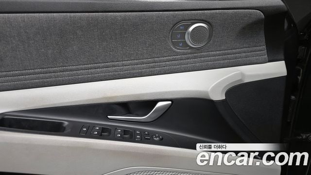 Hyundai AVANTE 2021 — photo 18
