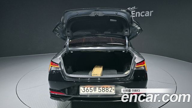 Hyundai AVANTE 2021 — photo 20