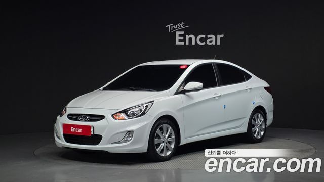 Hyundai Accent 2012 — photo 1