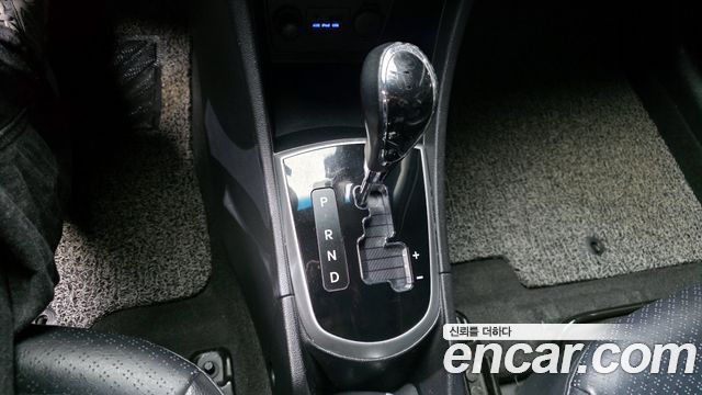 Hyundai Accent 2012 — photo 9