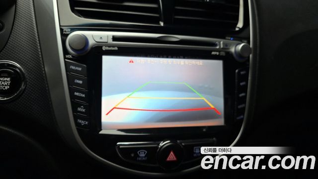 Hyundai Accent 2012 — photo 17