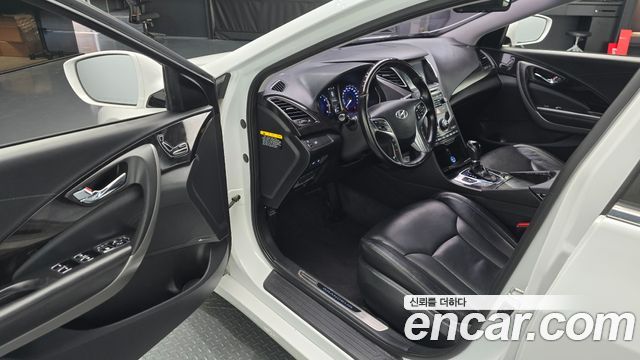 Hyundai Grandeur 2016 — photo 11