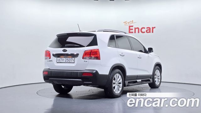Kia Sorento 2010 — photo 2