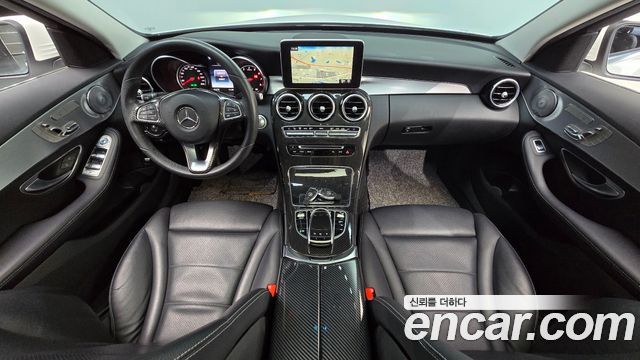 Mercedes-Benz C-Class 2018 — photo 7