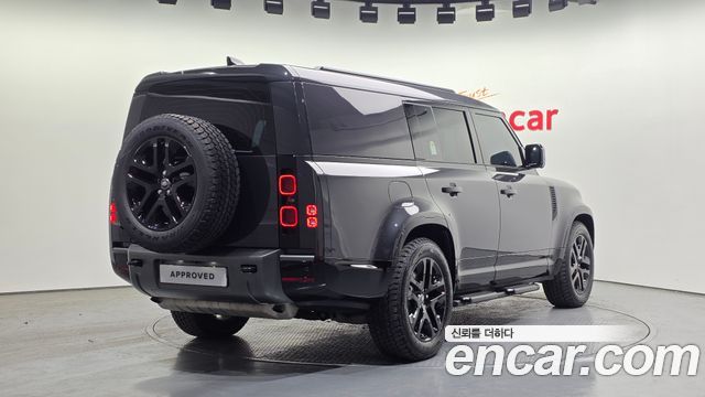 Land Rover Defender 2024 — photo 2