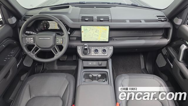 Land Rover Defender 2024 — photo 4