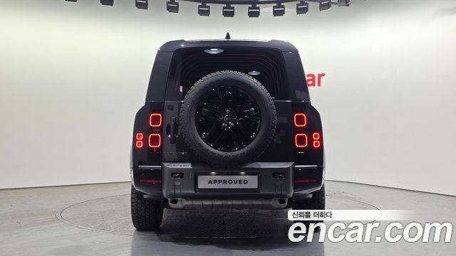 Land Rover Defender 2024 — photo 7