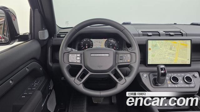 Land Rover Defender 2024 — photo 13