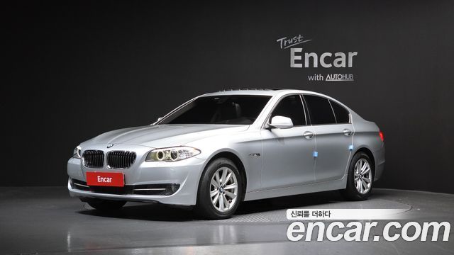 BMW 5-Series 2012 — photo 1
