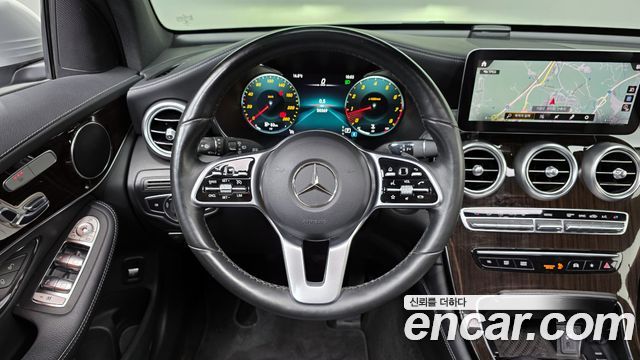 Mercedes-Benz GLC-Class 2020 — photo 13
