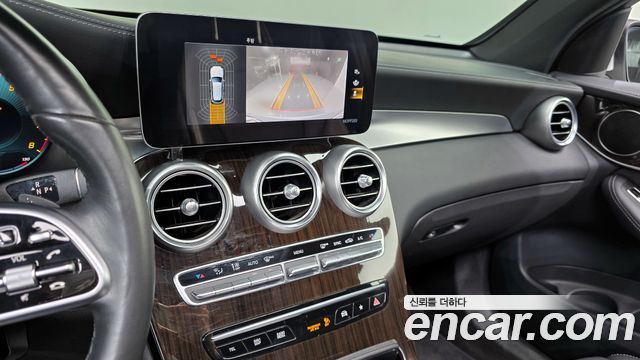 Mercedes-Benz GLC-Class 2020 — photo 15