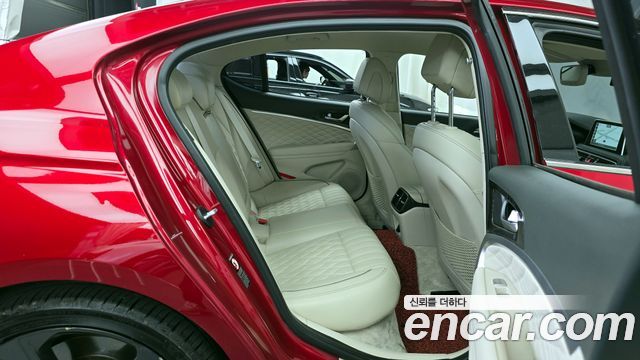 Genesis G70 2020 — photo 12