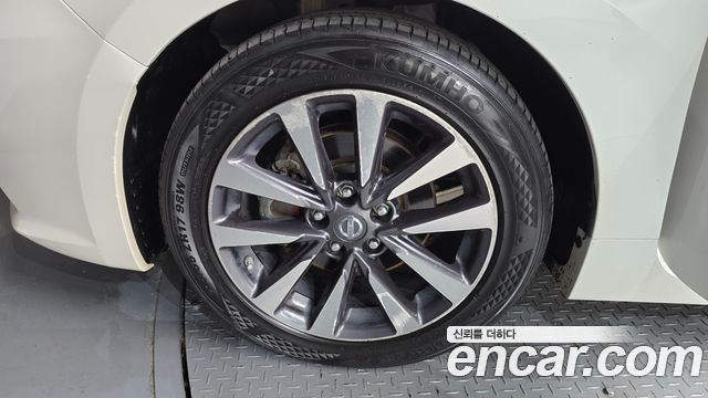 Nissan Altima 2017 — photo 5