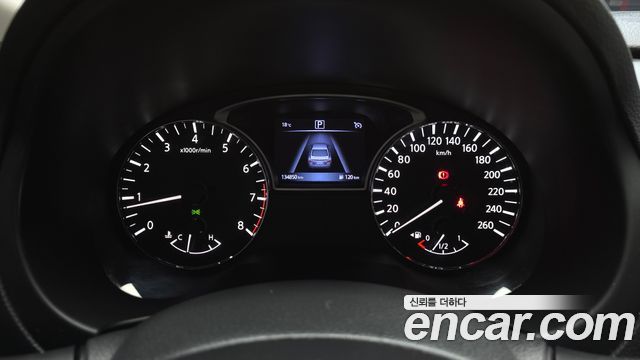 Nissan Altima 2017 — photo 8