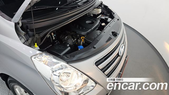 Hyundai Starex 2017 — photo 6