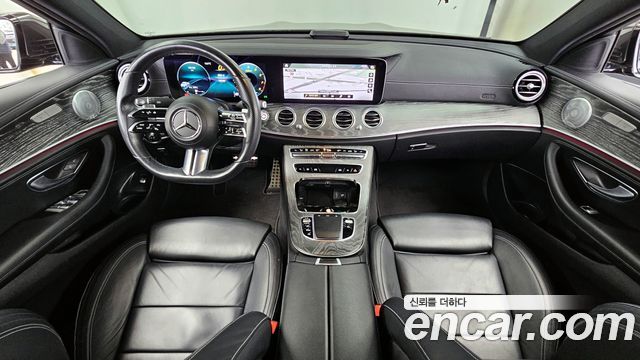 Mercedes-Benz E-Class 2021 — photo 7