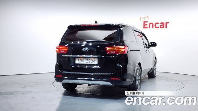 Kia Canival 2019 — photo 4