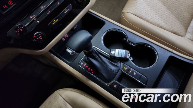 Kia Canival 2019 — photo 9