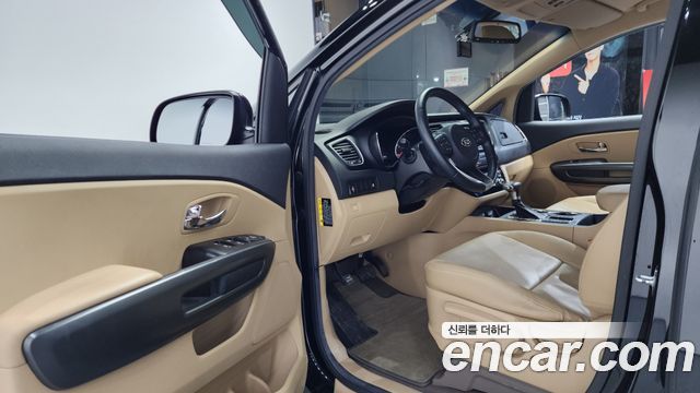 Kia Canival 2019 — photo 10