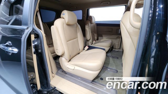 Kia Canival 2019 — photo 12