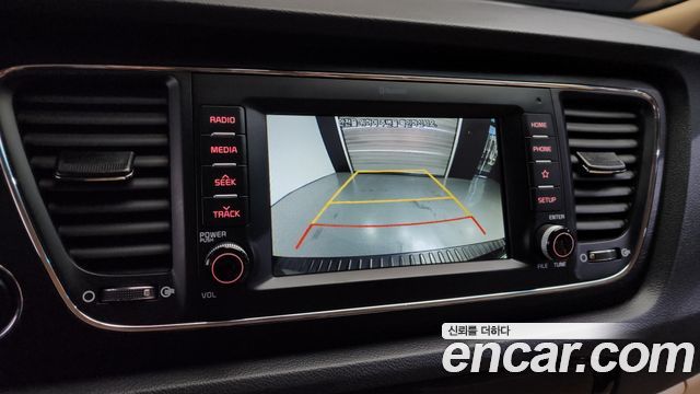 Kia Canival 2019 — photo 15
