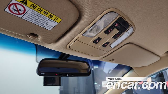 Kia Canival 2019 — photo 18