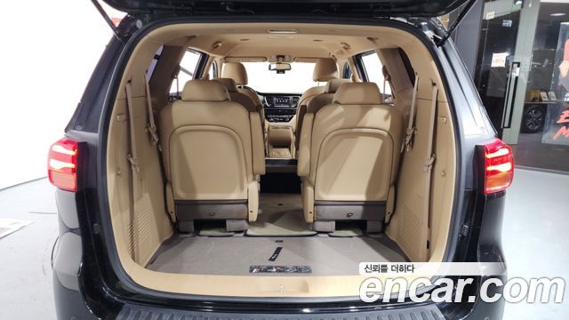 Kia Canival 2019 — photo 20