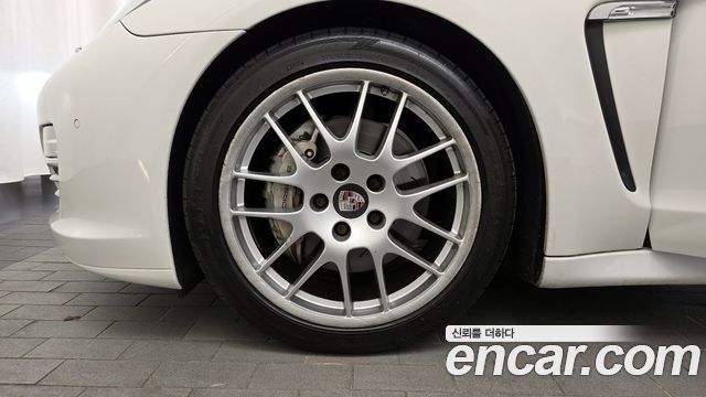 Porsche Panamera 2012 — photo 5