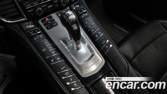Porsche Panamera 2012 — photo 9