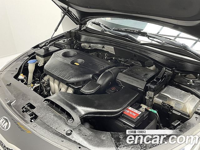 Kia K5 2017 — photo 6