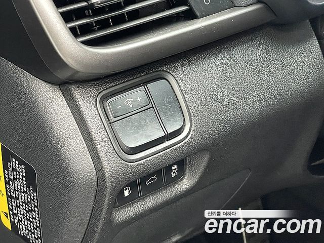Kia K5 2017 — photo 19
